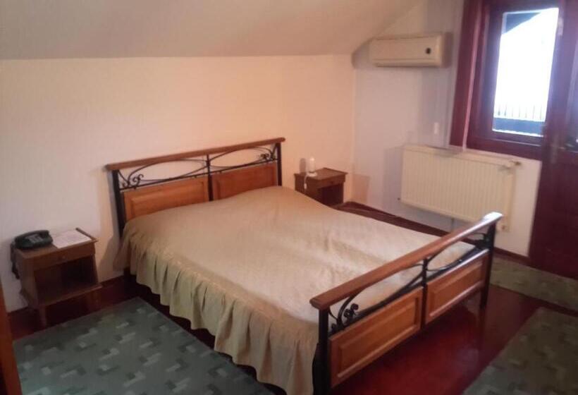 Pensiunea Doina & Jenő