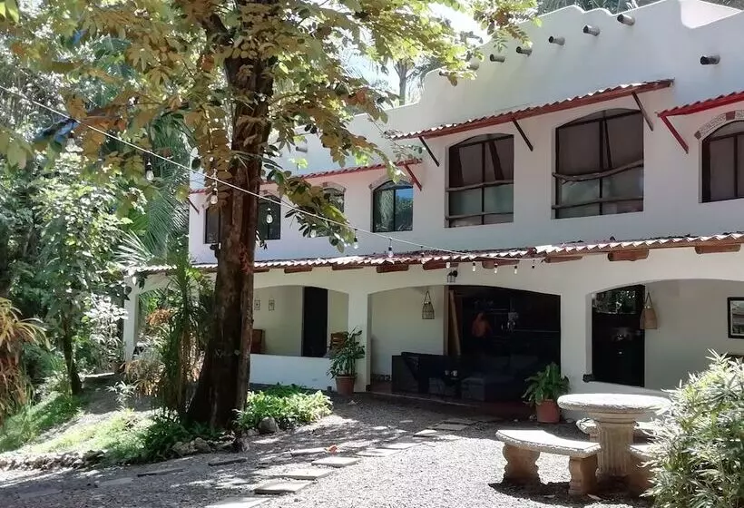 Majatalo Believe Surf & Yoga Lodge Santa Teresa