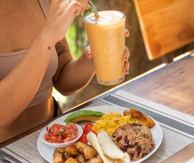 بنسيون Believe Surf & Yoga Lodge Santa Teresa