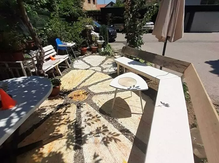 پانسیون Guest House Pasha