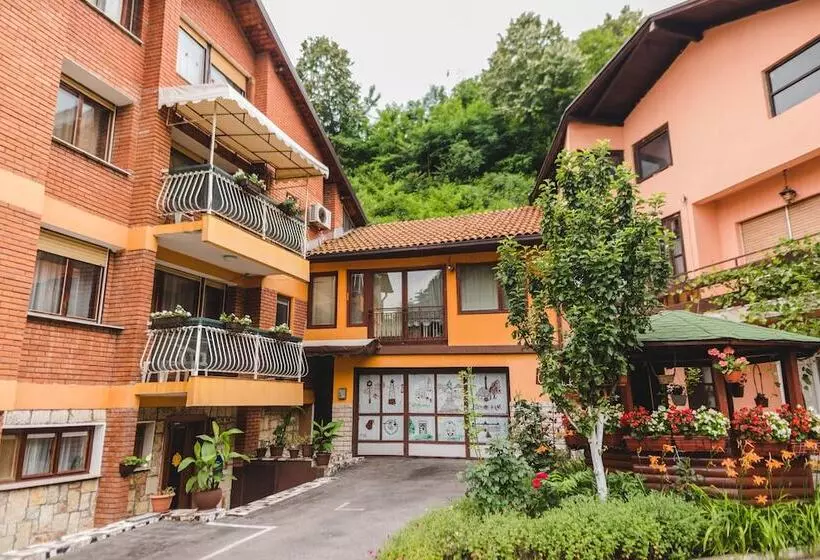 پانسیون Guest House Pasha