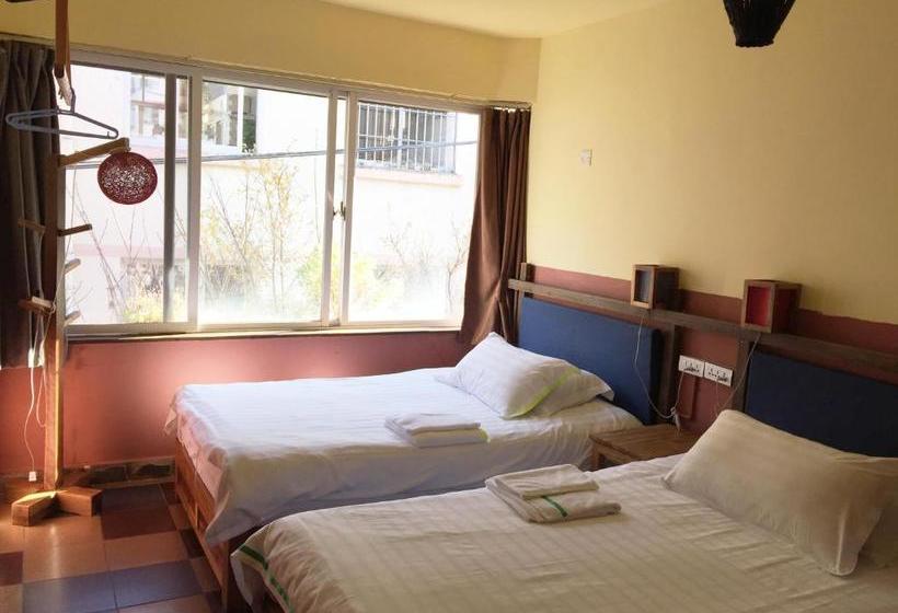 بنسيون Lost Garden Guest House