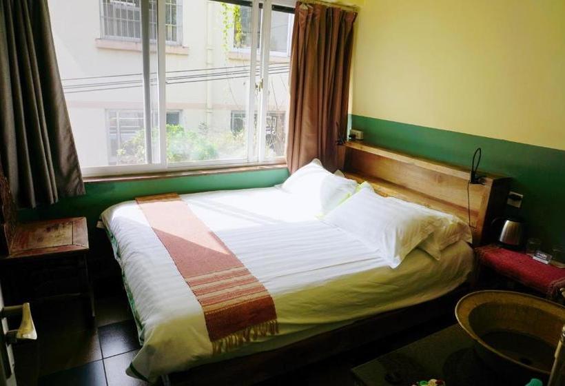 بنسيون Lost Garden Guest House