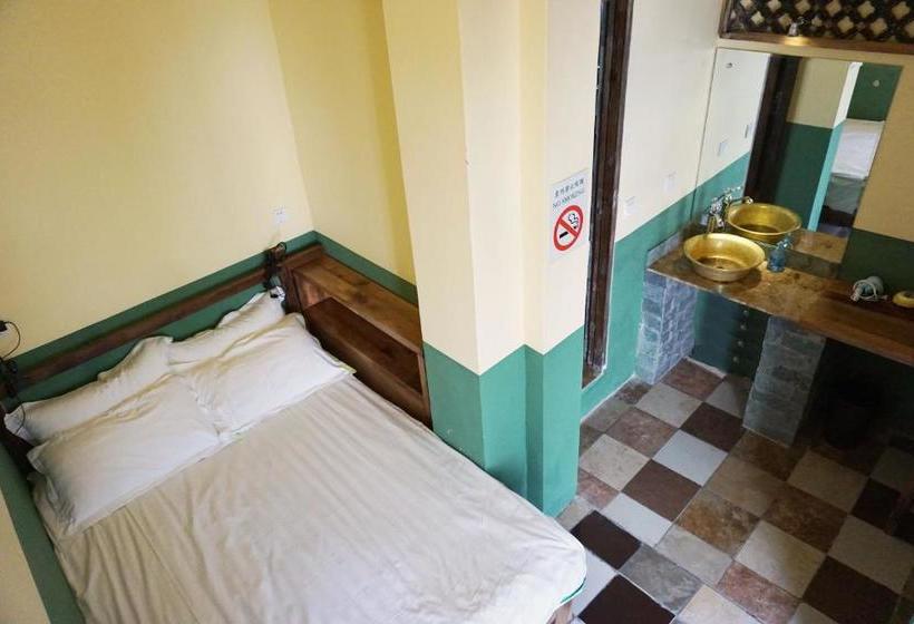 بنسيون Lost Garden Guest House