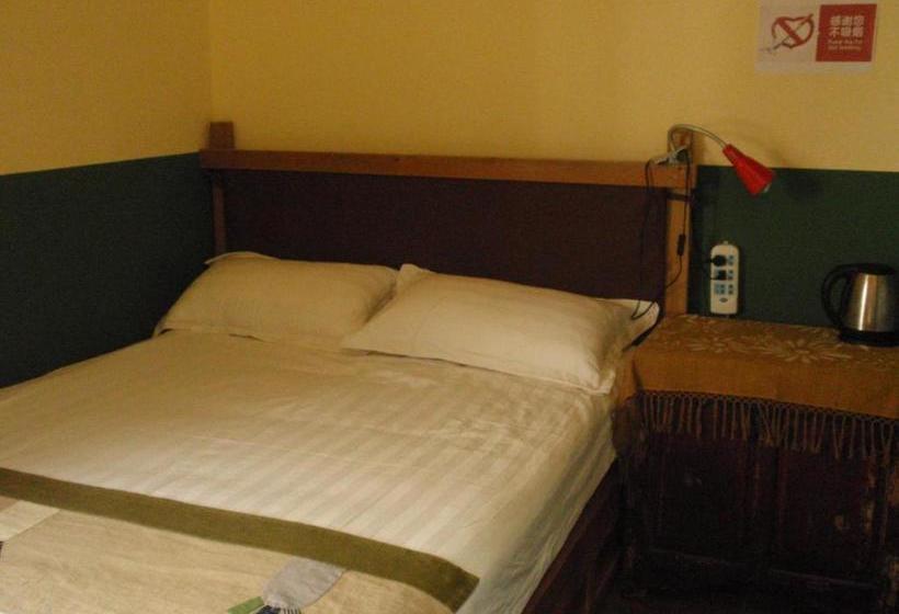 بنسيون Lost Garden Guest House