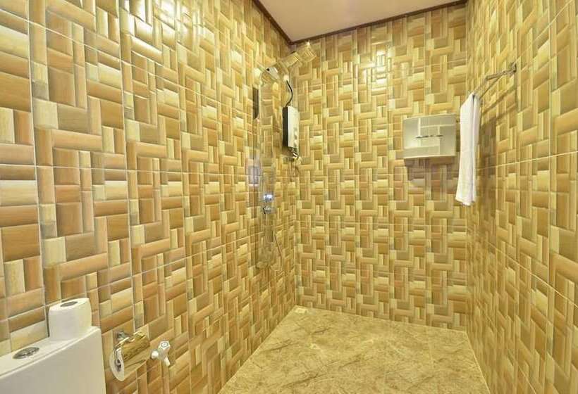 پانسیون New Moon Village