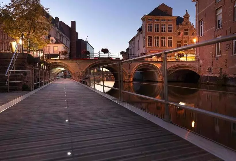 ペンション Porta Superia Boutique B&b