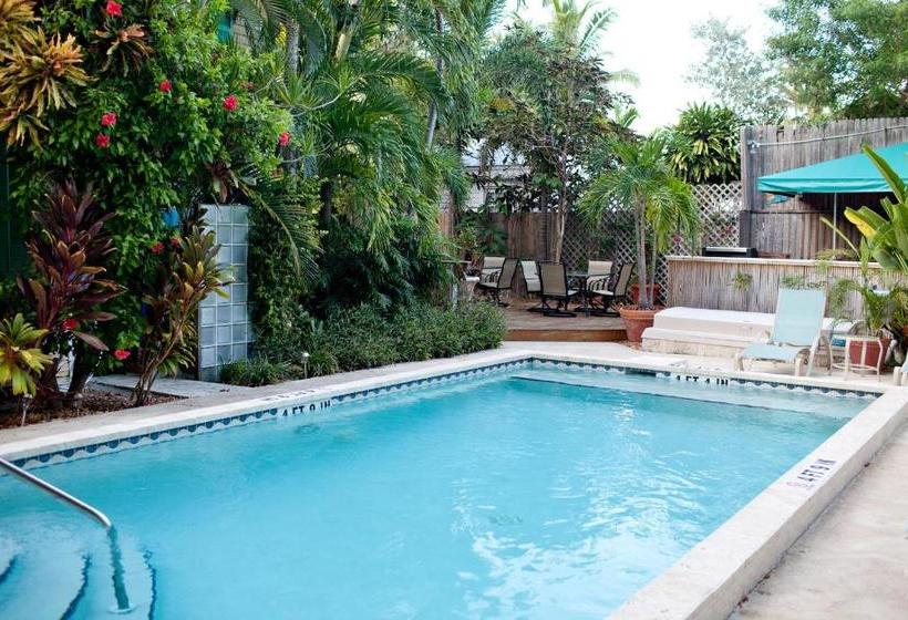 ペンション Seaport Inn