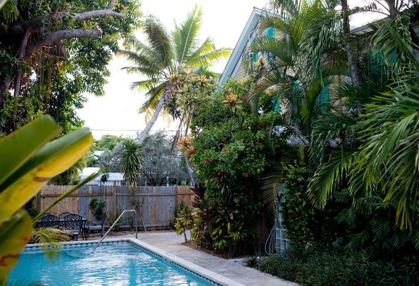 ペンション Seaport Inn