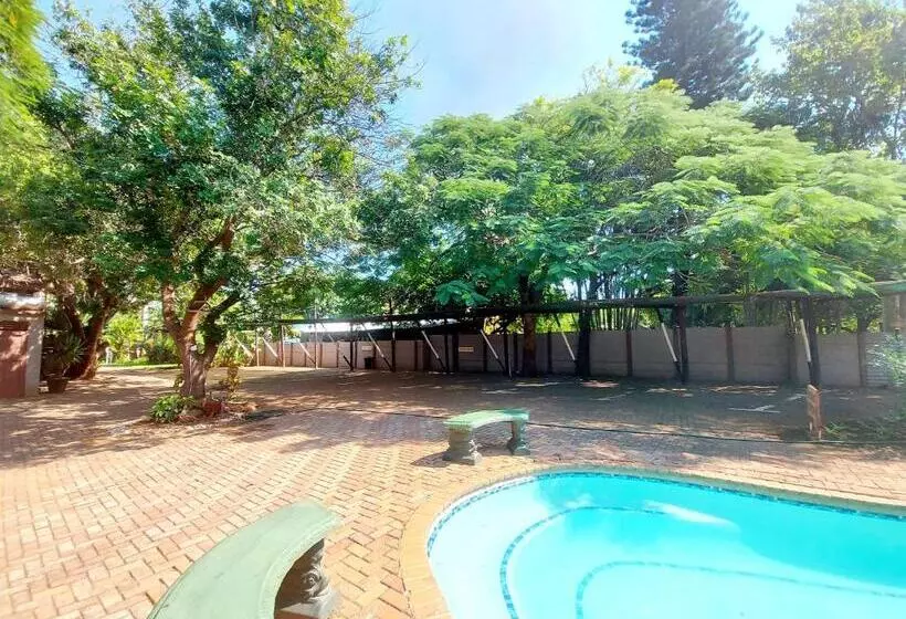 Majatalo Sundown Lodge