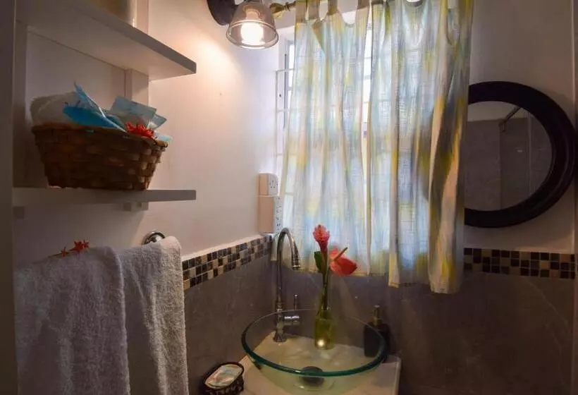 Sea Piton View Apartment  Location, Convenience, Modern Living