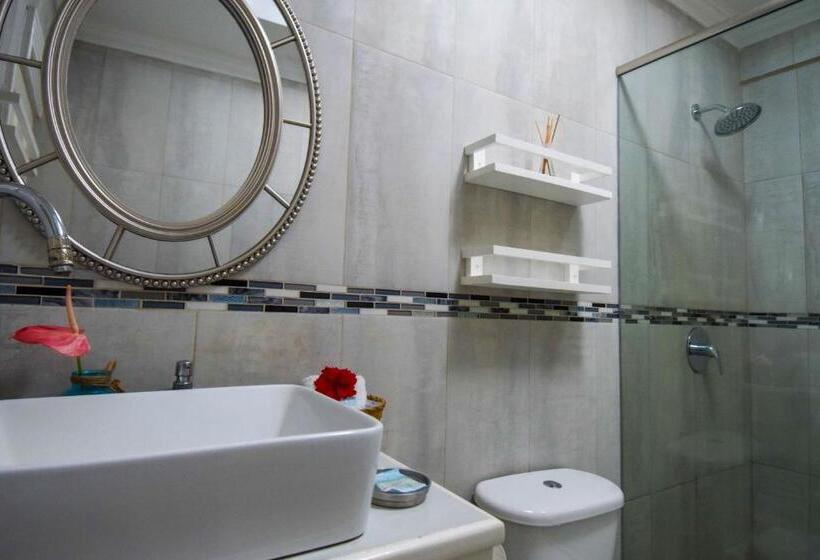 Sea Piton View Apartment Location, Convenience, Modern Living