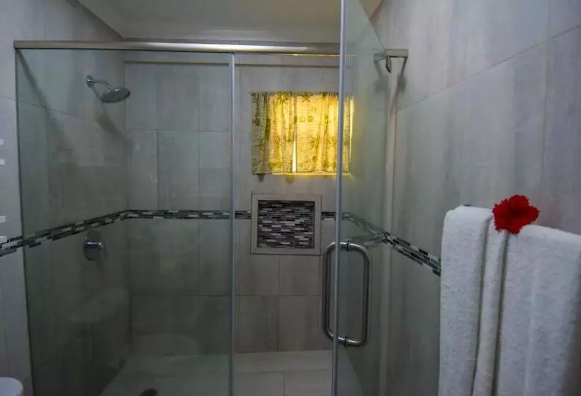 Sea Piton View Apartment  Location, Convenience, Modern Living