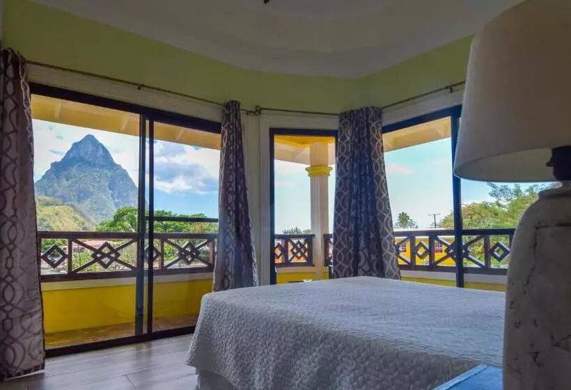 Sea Piton View Apartment  Location, Convenience, Modern Living