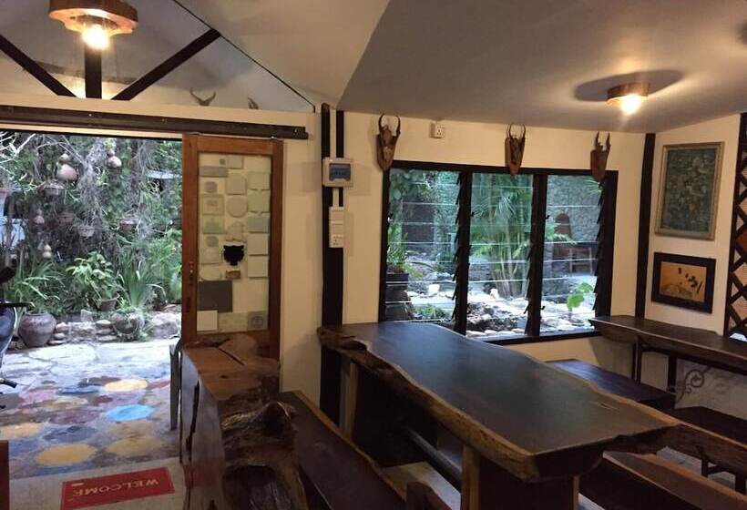 Hostel Aquarius Inn Inle Lake