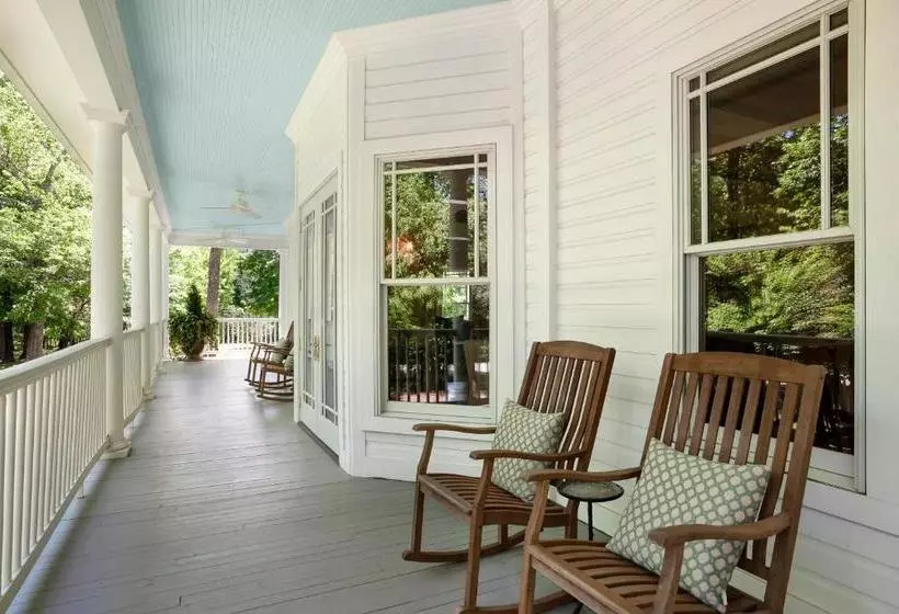 Retkeilymaja Pratt Place Inn