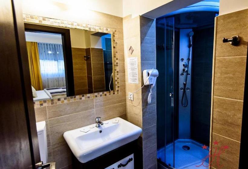 펜션 Alexander House