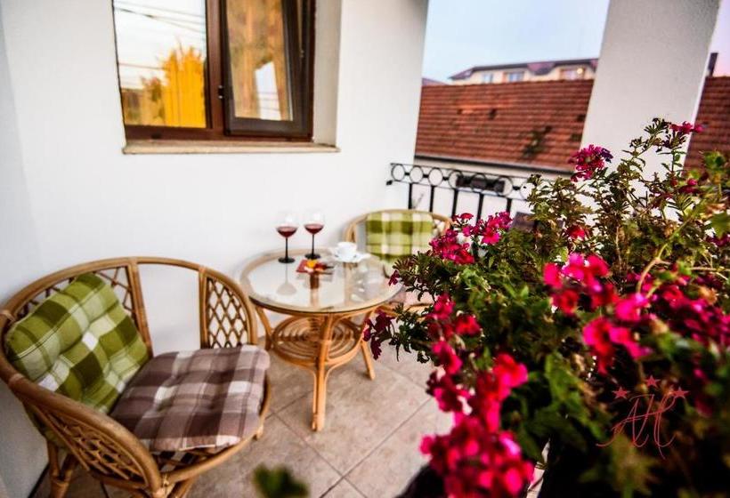 펜션 Alexander House