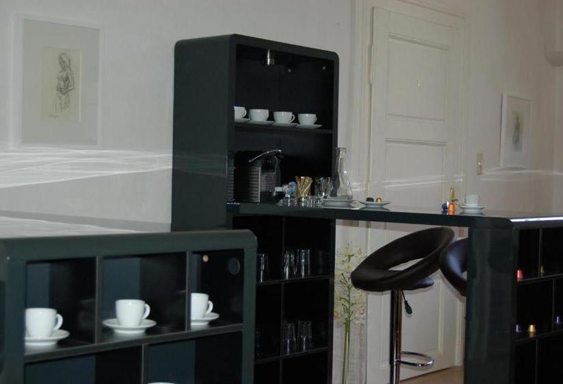 ペンション Gästehaus Schloss Aschach