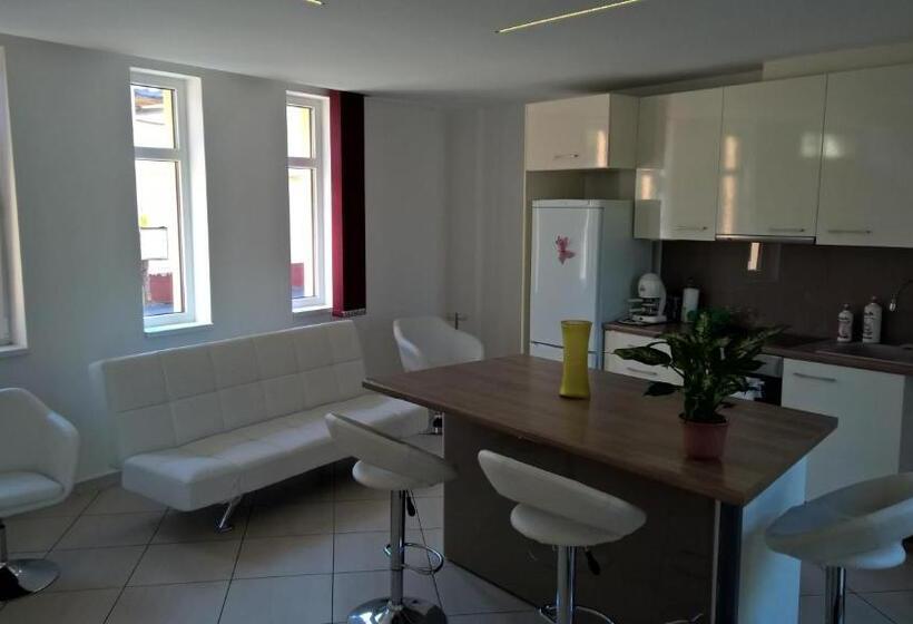 Majatalo Kazinczy Apartment