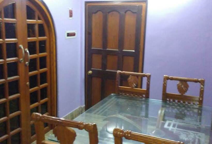 Pensão Royal Guest House