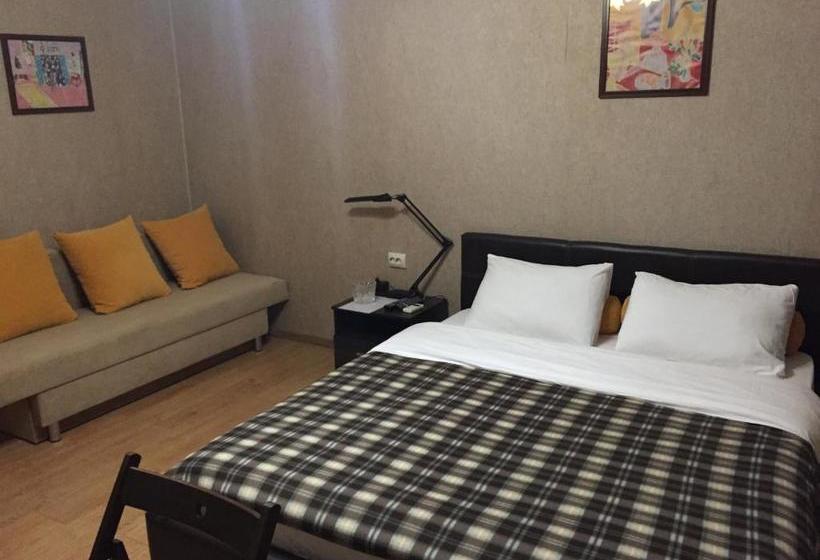 پانسیون Alistera