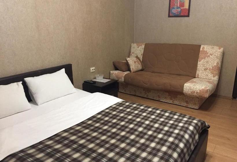 پانسیون Alistera