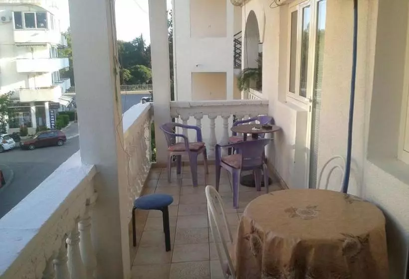 پانسیون Guest House Vila Jasna