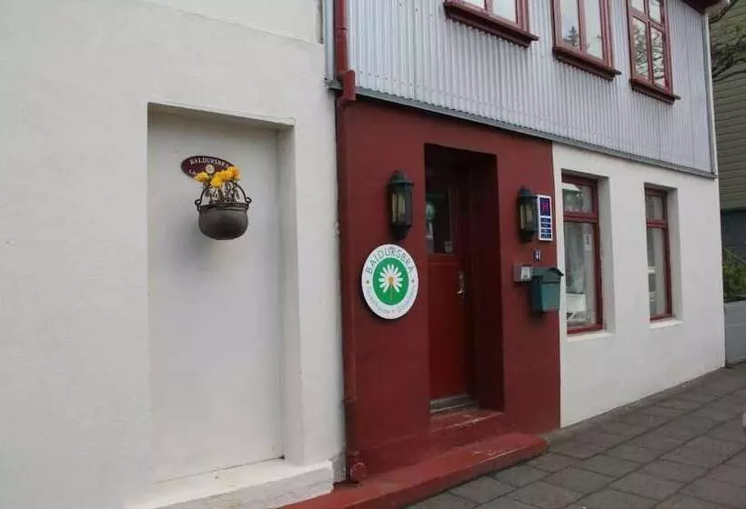 پانسیون Baldursbrá Guesthouse
