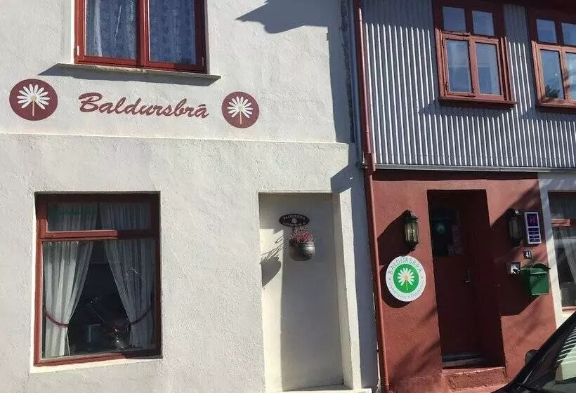 پانسیون Baldursbrá Guesthouse