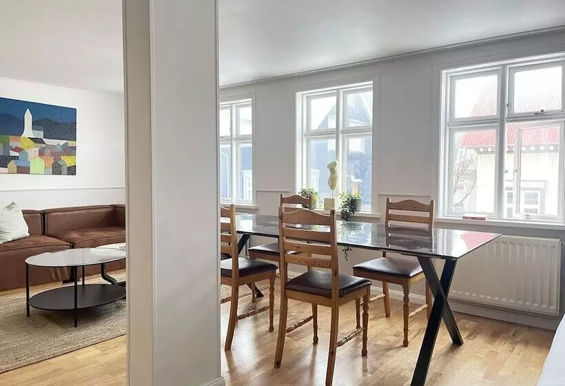 پانسیون Baldursbrá Guesthouse