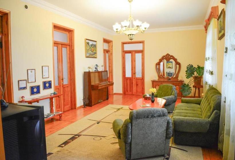 پانسیون Guest House Nataly