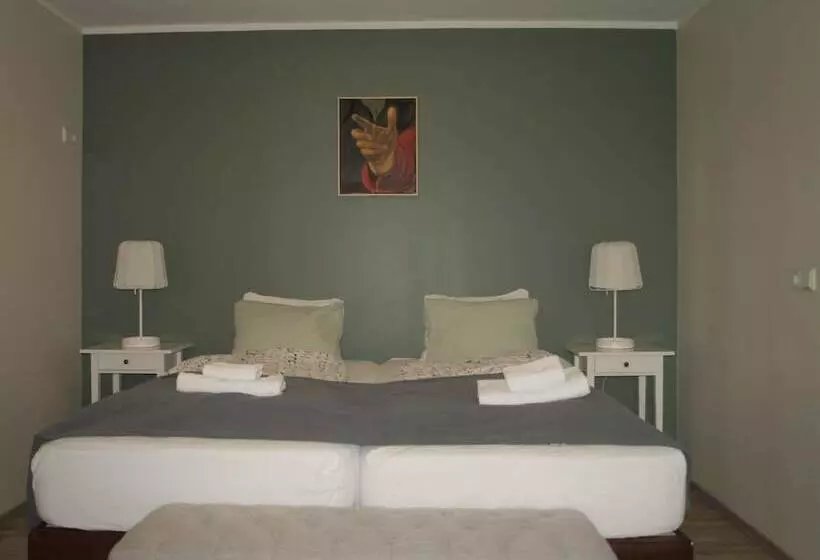 پانسیون Klausturhof Guesthouse
