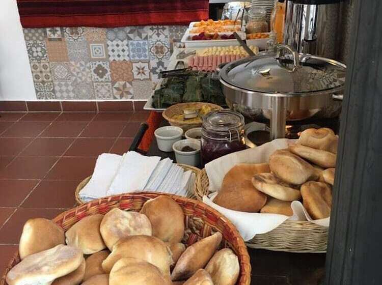 פנסיון La Aurora