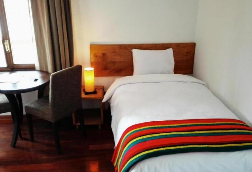 פנסיון La Aurora