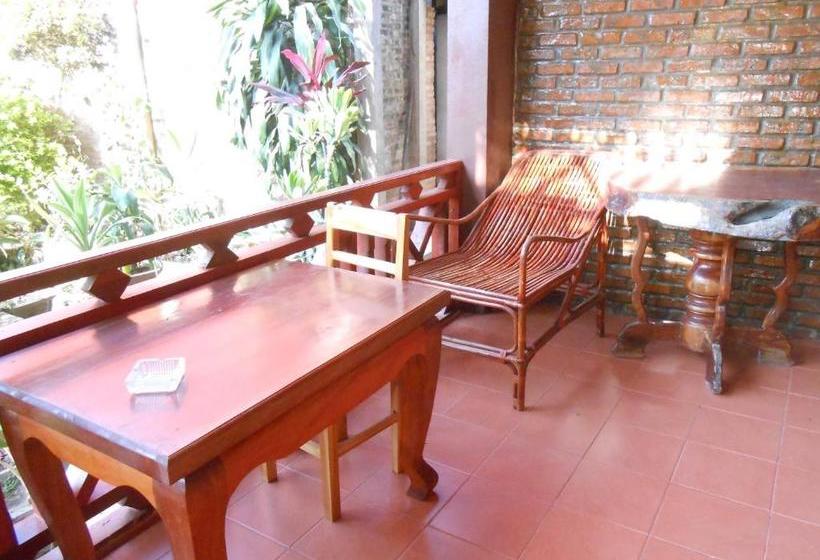 پانسیون Zuela Guesthouse