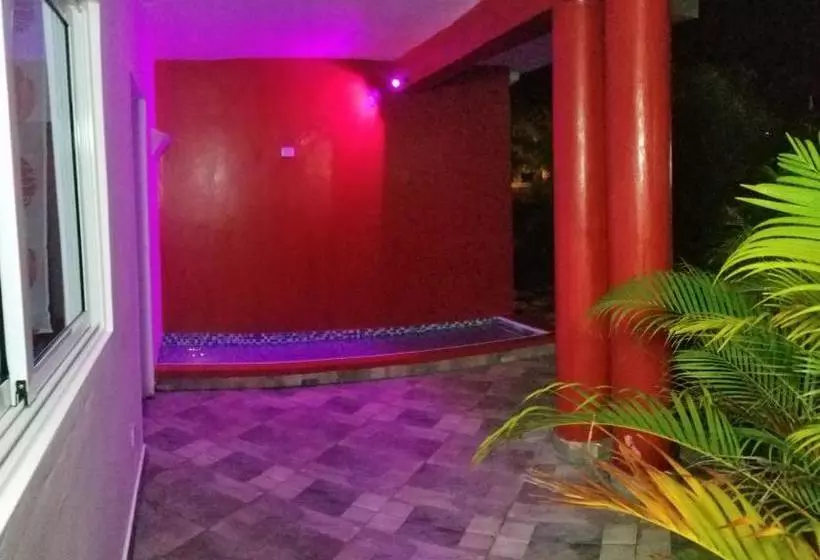 Agua Del Caribe