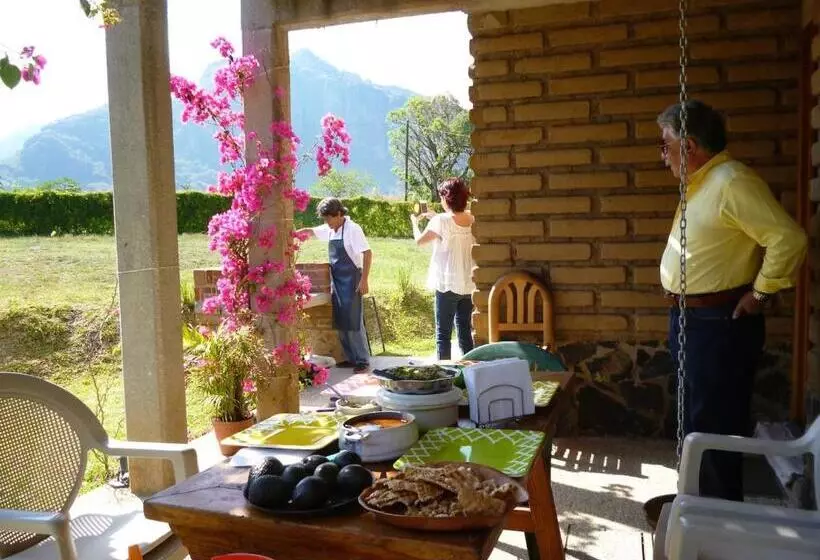 ユースホステル Villa Los Agaves   Hospedería