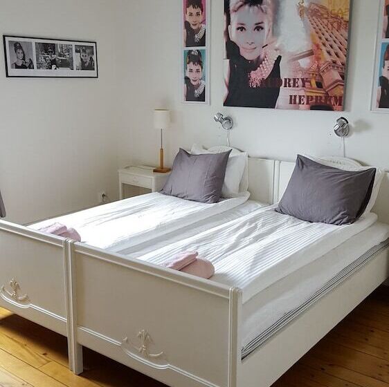 צימר Hagbackensgård Bed&breakfast