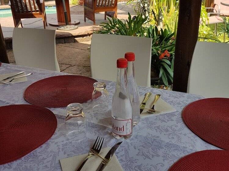 ペンション 61 On Ireland Guest House