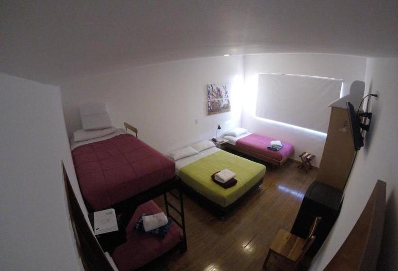 پانسیون Hostal De La 57