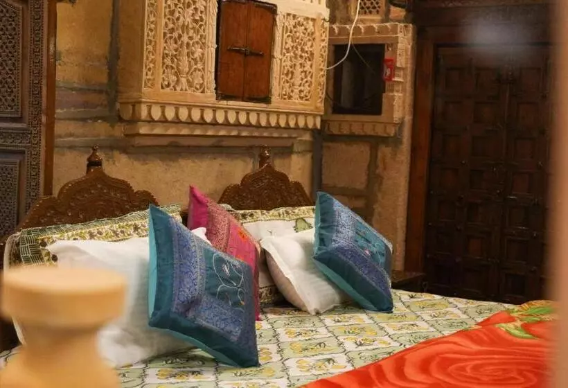پانسیون Mirage