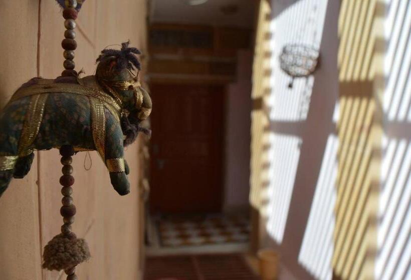 پانسیون Mirage