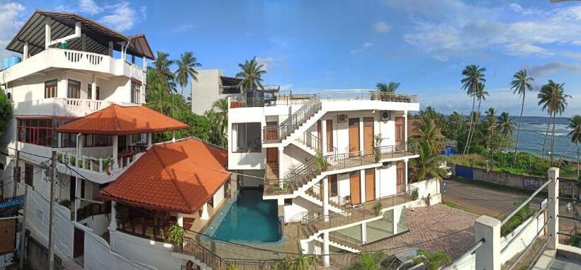 펜션 Resort Deepika Mirissa