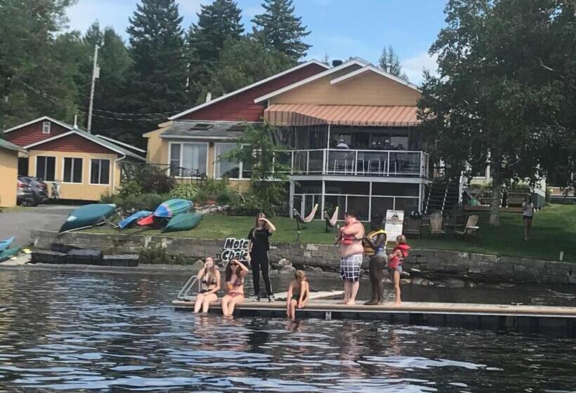 호스텔 Auberge Et Chalets Sur Le Lac