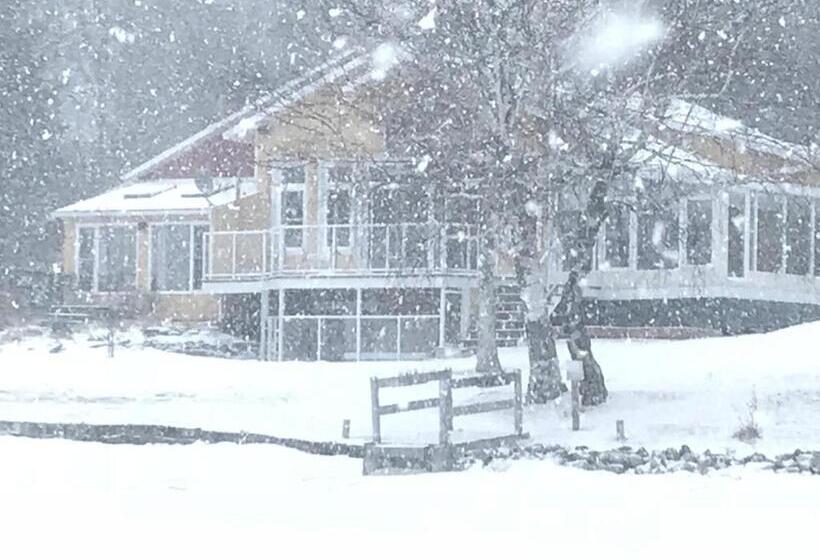 호스텔 Auberge Et Chalets Sur Le Lac