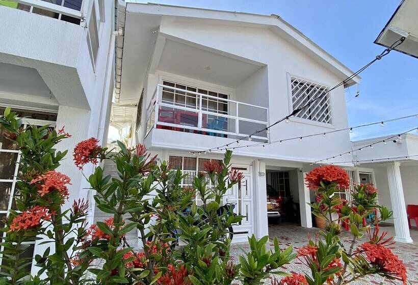 Hostel Posada Vasquez Oviedo