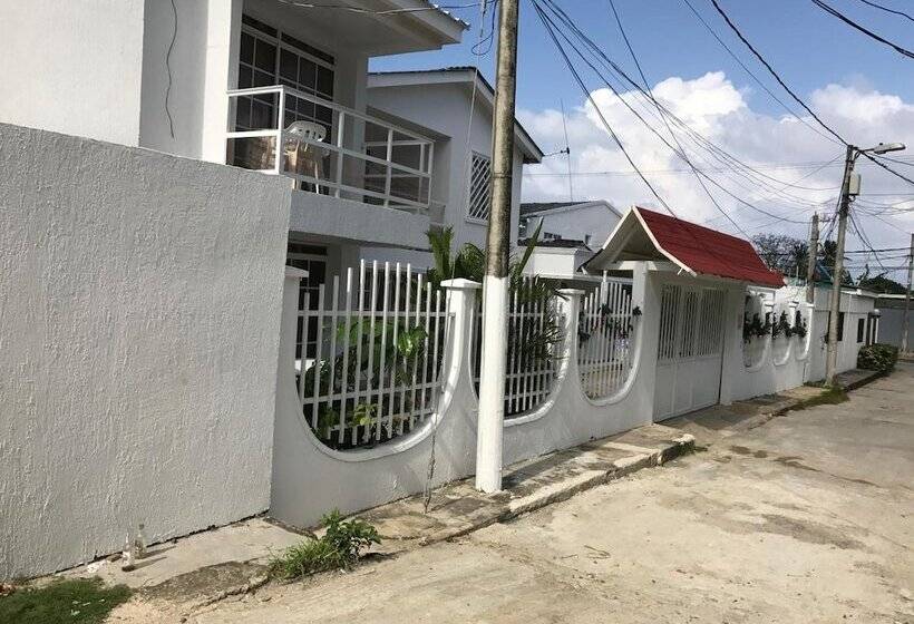 Hostel Posada Vasquez Oviedo