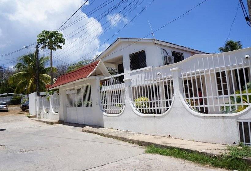 Hostel Posada Vasquez Oviedo