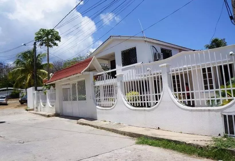 호스텔 Posada Vasquez Oviedo